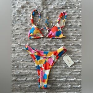 Aurelle Multicolor Floral Bikini Top NWT